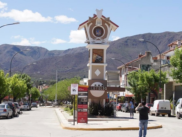 LA FALDA