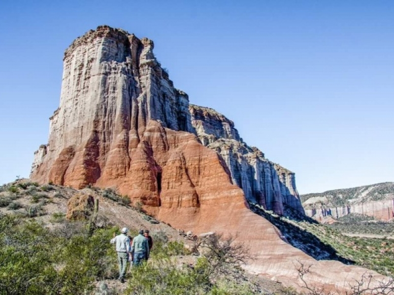 Tierras Rojas: Talampaya y Valle Luna