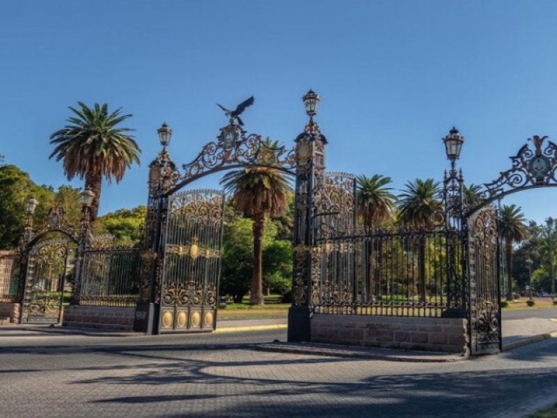 SAN RAFAEL CON MENDOZA