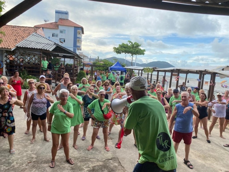 CAMBORIÚ EN BUS CAMA