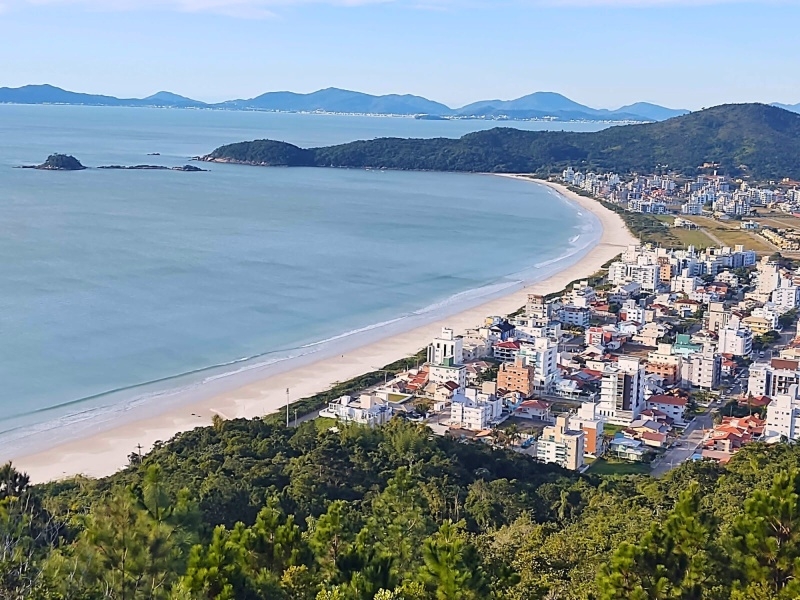 CAMBORIÚ EN BUS CAMA