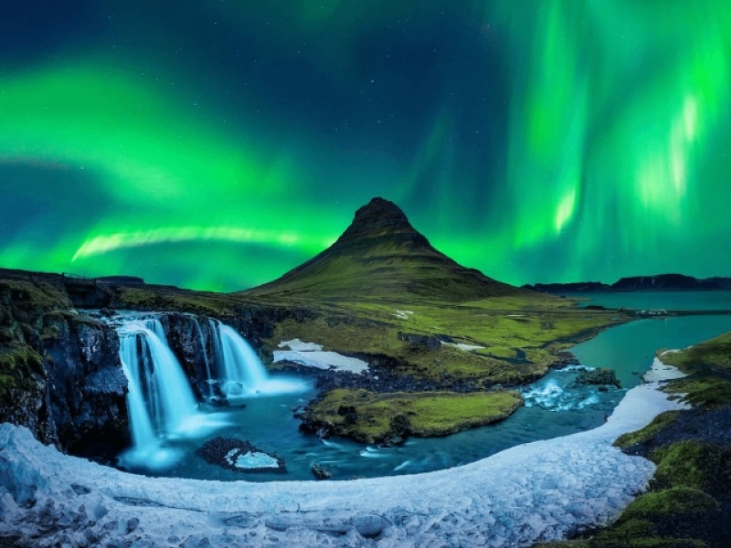 ISLANDIA 