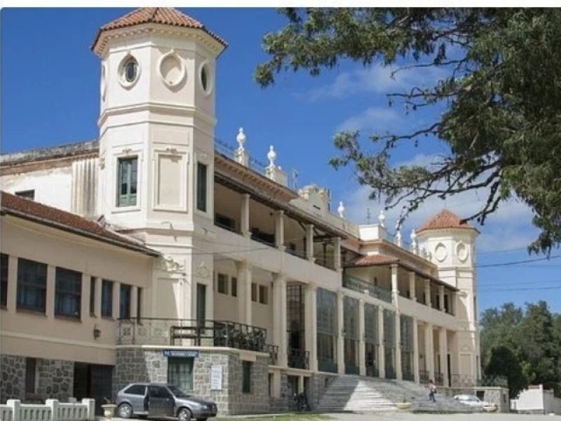 LA FALDA